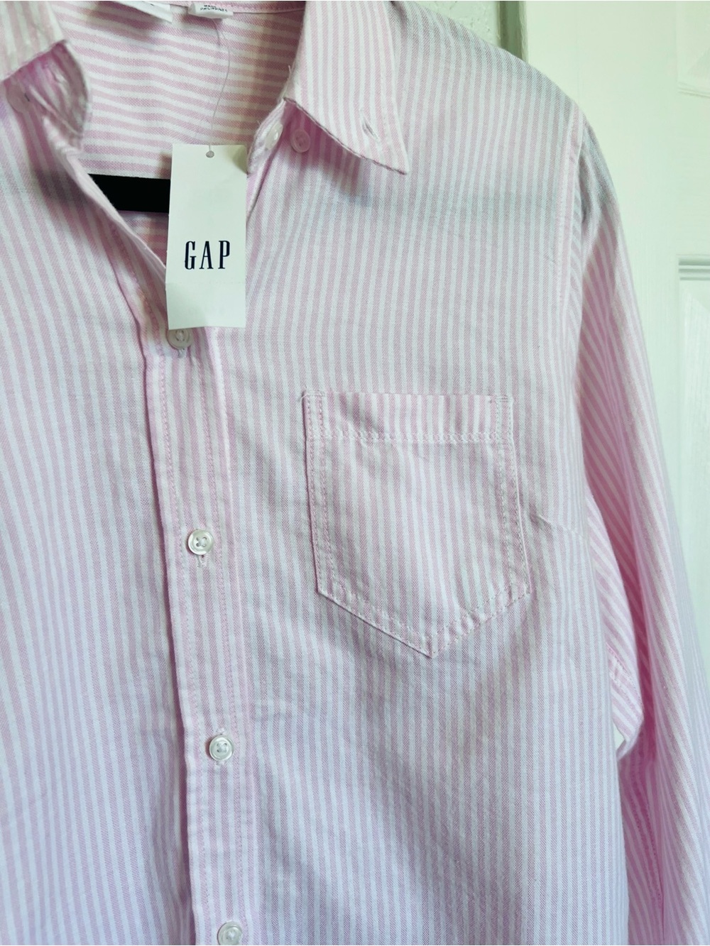 GAP Boyfriend Fitted Pink Stripes Button Down Shirt NWT - Picture 6 of 9